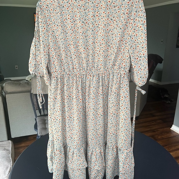 SHEIN Light Blue Floral Dress - Picture 3 of 4